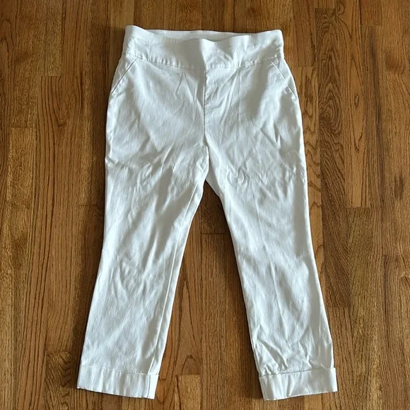 Whitney High-Waisted Pull-On Slim-Leg Capri Pant - White New York & Co - Picture 5 of 9